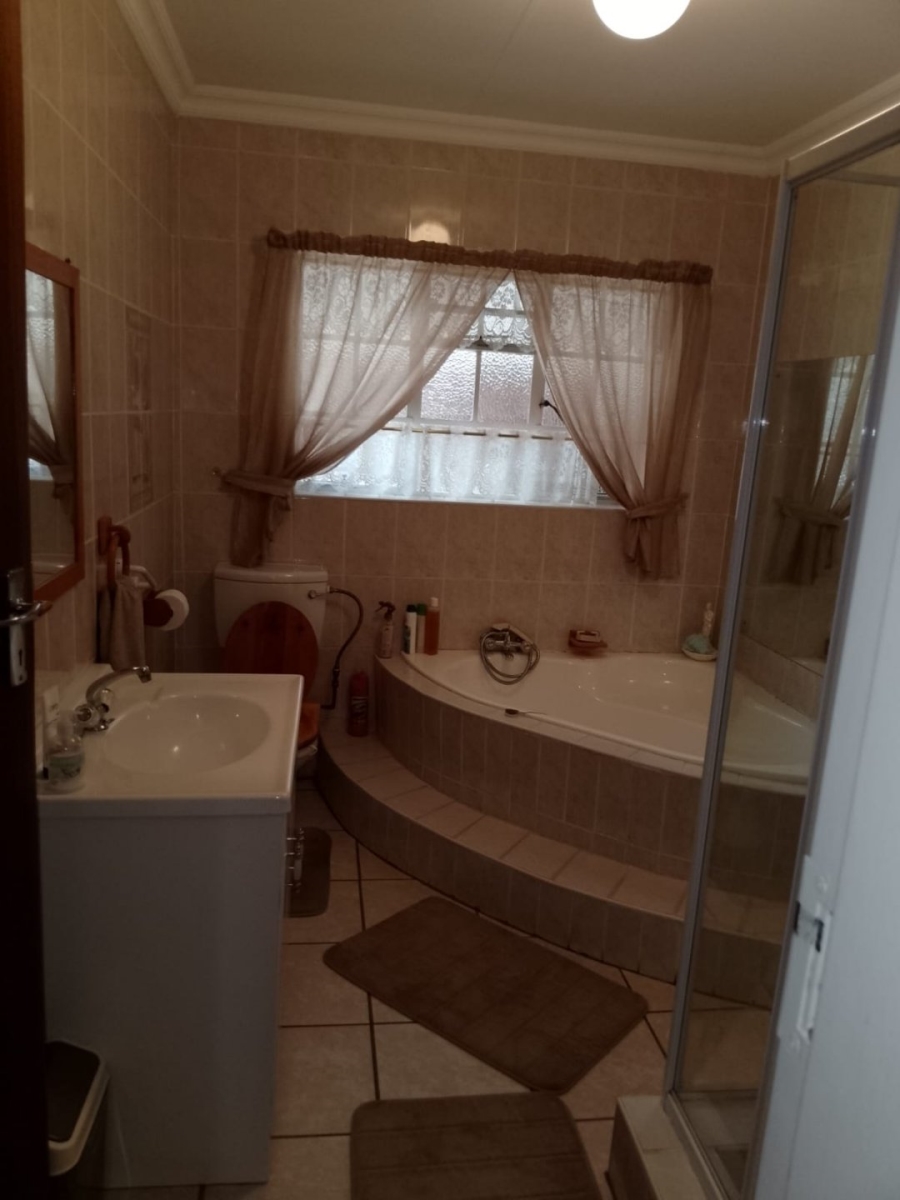 3 Bedroom Property for Sale in Orkney North West